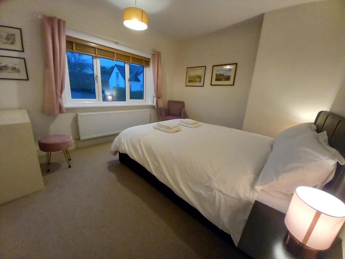 Grange Croft Villa Ben Rhydding Exteriör bild