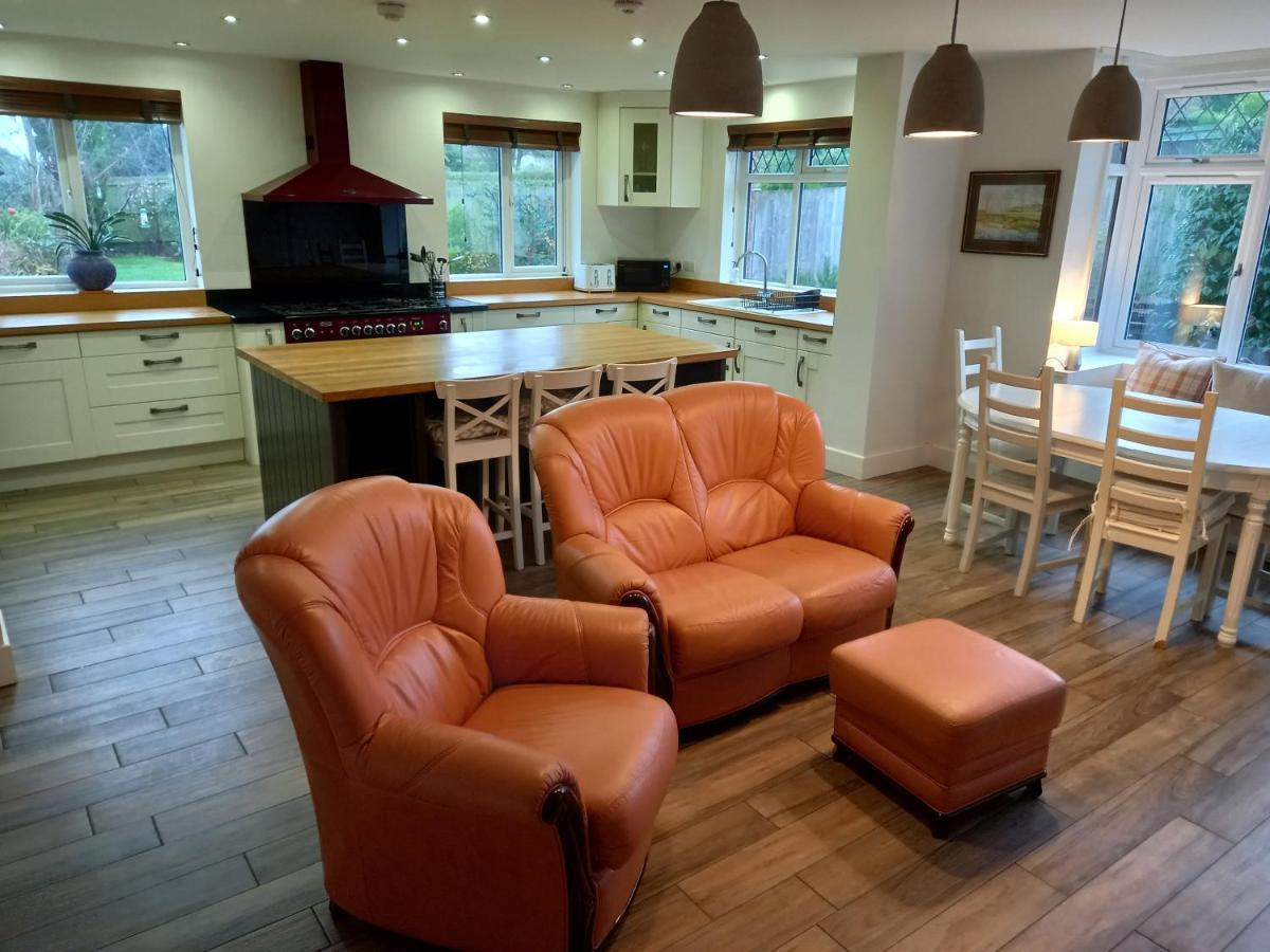 Grange Croft Villa Ben Rhydding Exteriör bild