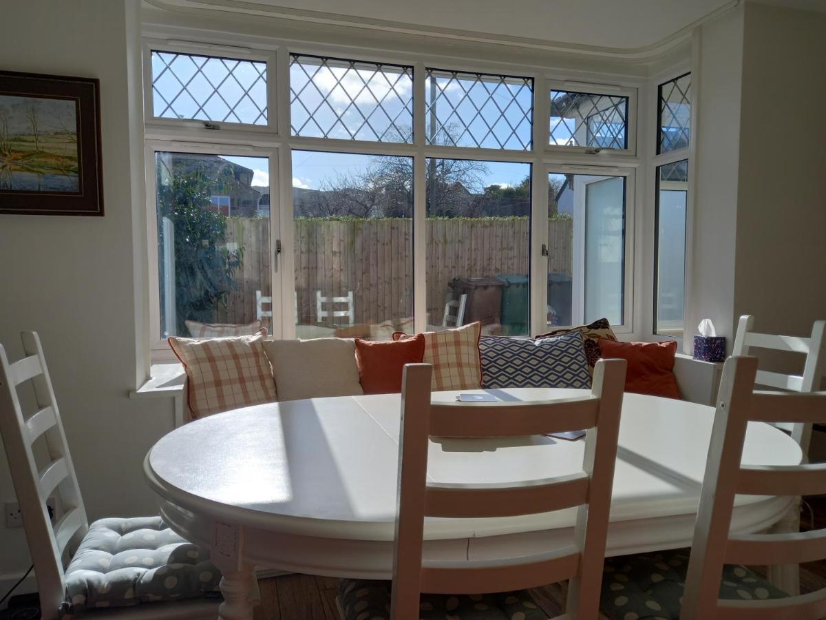 Grange Croft Villa Ben Rhydding Exteriör bild